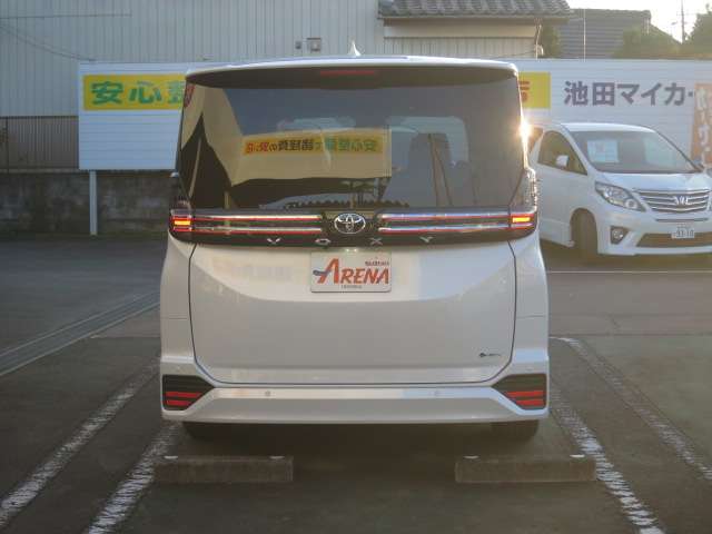 トヨタ ヴォクシー １．８ ハイブリッド Ｓ－Ｚ R7年 (関東) 99