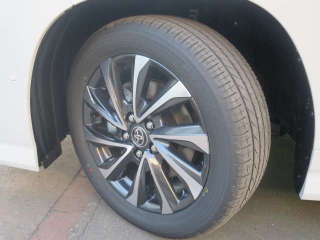 トヨタ ヴォクシー １．８ ハイブリッド Ｓ－Ｚ R7年 (関東) 99