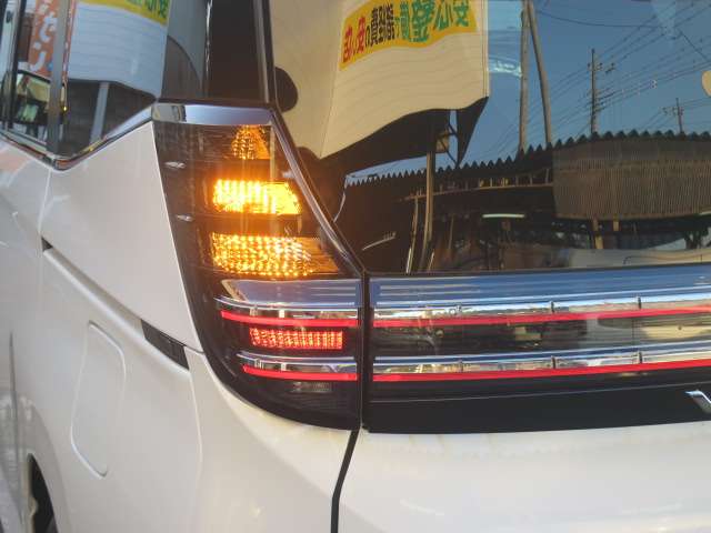 トヨタ ヴォクシー １．８ ハイブリッド Ｓ－Ｚ R7年 (関東) 99