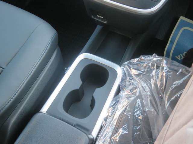 トヨタ ヴォクシー １．８ ハイブリッド Ｓ－Ｚ R7年 (関東) 99