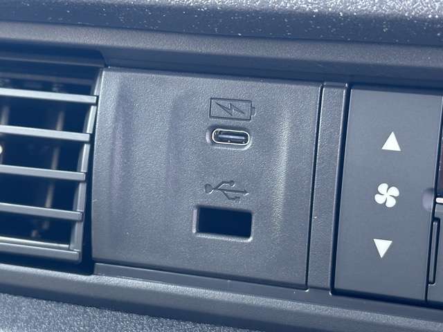 ホンダ Ｎ　ＢＯＸ カスタム ６６０ ターボ R7年 (東海) 99