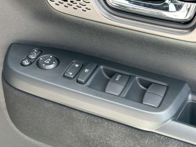 ホンダ Ｎ　ＢＯＸ カスタム ６６０ ターボ R7年 (東海) 99