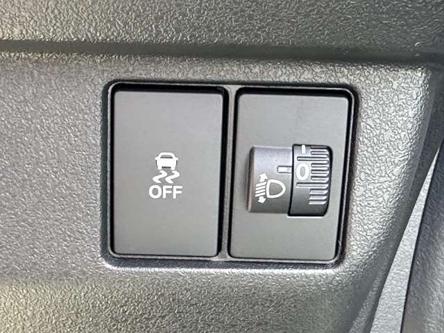 ホンダ Ｎ　ＢＯＸ カスタム ６６０ ターボ R7年 (東海) 99