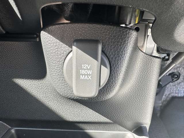 ホンダ Ｎ　ＢＯＸ カスタム ６６０ ターボ コーディネートスタイル モノトーン R7年 (東海) 99