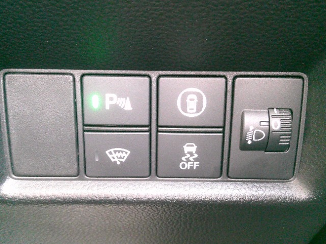 ホンダ フィット　ハイブリッド １．５ Ｅ：ＨＥＶ クロスター ４ＷＤ R2年 (東北) 99