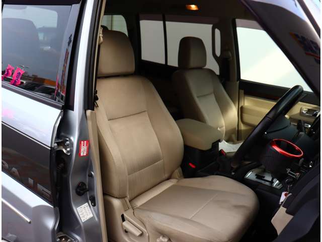 三菱 パジェロ ３．２ ロング エクシード ディーゼルターボ ４ＷＤ H28年 (関東) 99