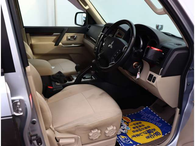 三菱 パジェロ ３．２ ロング エクシード ディーゼルターボ ４ＷＤ H28年 (関東) 99