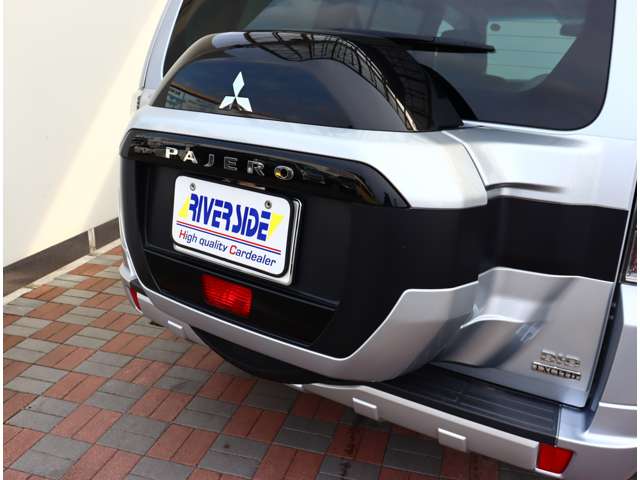 三菱 パジェロ ３．２ ロング エクシード ディーゼルターボ ４ＷＤ H28年 (関東) 99