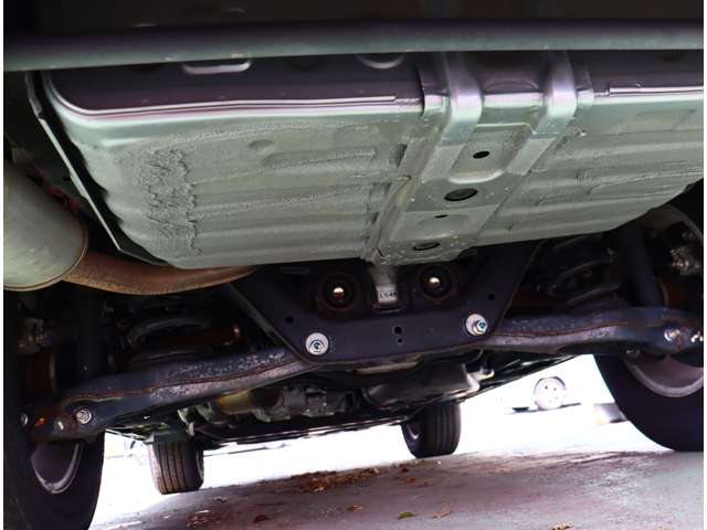 三菱 パジェロ ３．２ ロング エクシード ディーゼルターボ ４ＷＤ H28年 (関東) 99