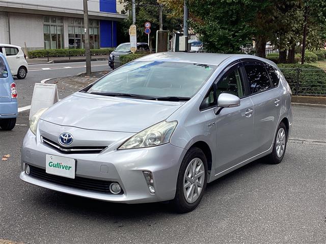トヨタ プリウスΑ １．８ Ｓ H25年 (関東) 99