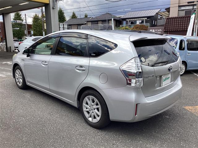 トヨタ プリウスΑ １．８ Ｓ H25年 (関東) 99