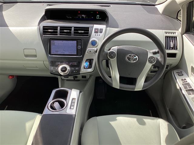 トヨタ プリウスΑ １．８ Ｓ H25年 (関東) 99