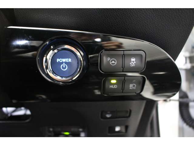 トヨタ プリウス １．８ Ａ Ｅ－ＦＯＵＲ ４ＷＤ R1年 (北海道) 99