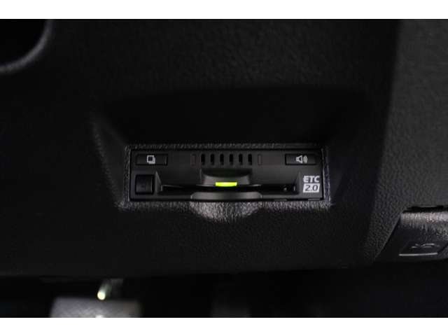 トヨタ プリウス １．８ Ａ Ｅ－ＦＯＵＲ ４ＷＤ R1年 (北海道) 99