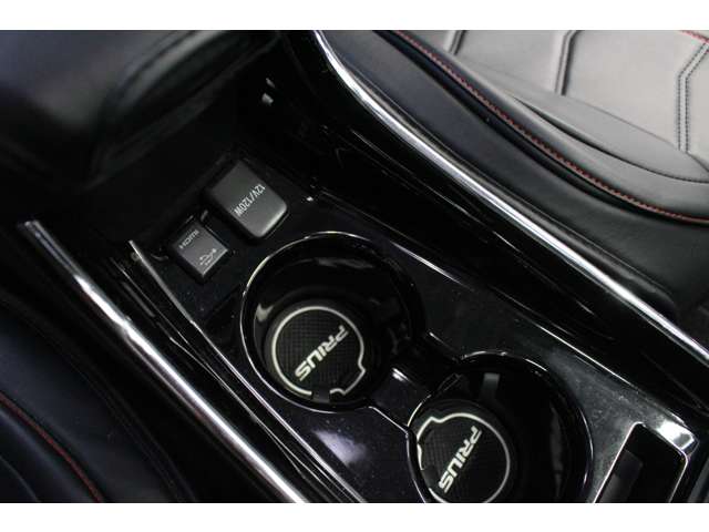 トヨタ プリウス １．８ Ａ Ｅ－ＦＯＵＲ ４ＷＤ R1年 (北海道) 99