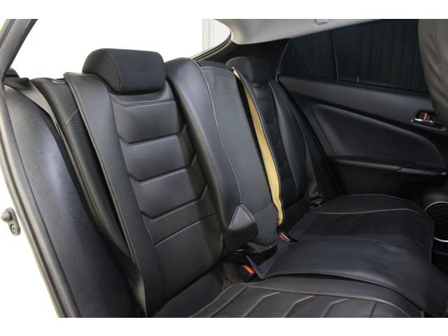 トヨタ プリウス １．８ Ａ Ｅ－ＦＯＵＲ ４ＷＤ R1年 (北海道) 99