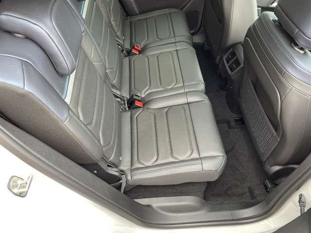 シトロエン Ｃ５　エアクロス　ＳＵＶ　ＰＨＥＶ マックス プラグインハイブリッド R6年 (東北) 99