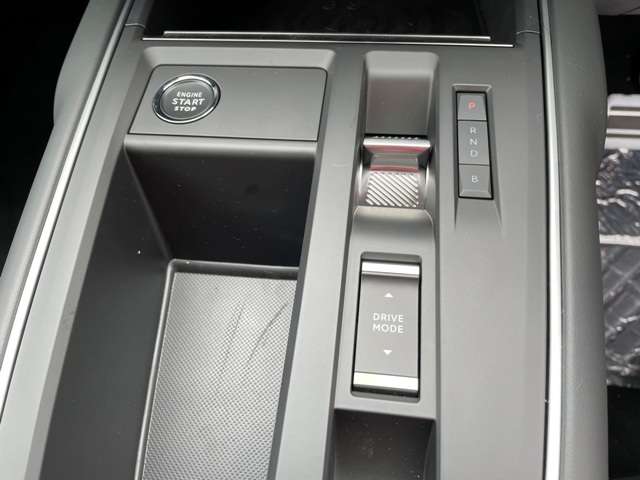 シトロエン Ｃ５　エアクロス　ＳＵＶ　ＰＨＥＶ マックス プラグインハイブリッド R6年 (東北) 99