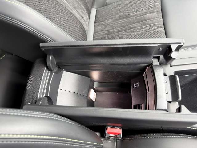 プジョー ３０８ ＧＴ ブルーＨＤＩ ディーゼルターボ R5年 (東北) 99