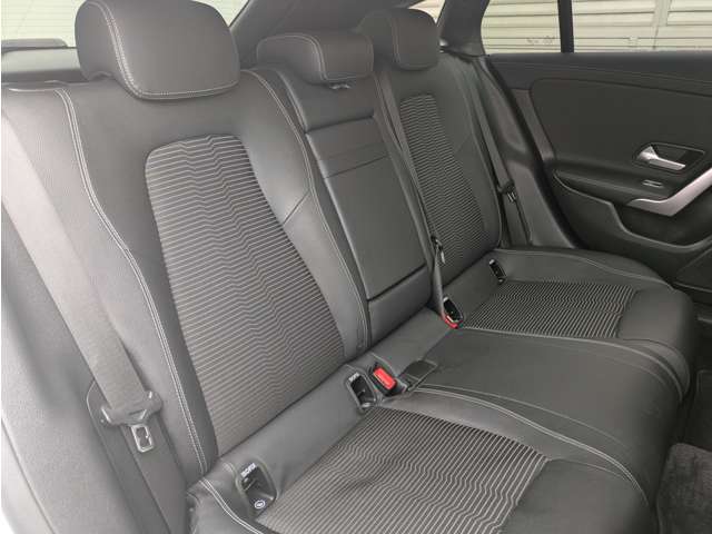 メルセデスベンツ ＣＬＡシューティングブレーク ＣＬＡ２００Ｄ ディーゼルターボ R2年 (東北) 99