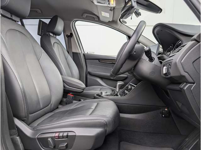 ＢＭＷ ２シリーズグランツアラー ２１８Ｄ ラグジュアリー ディーゼルターボ R1年 (東北) 99