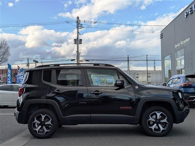 ジープ レネゲード トレイルホーク ４ＷＤ R3年 (東北) 99