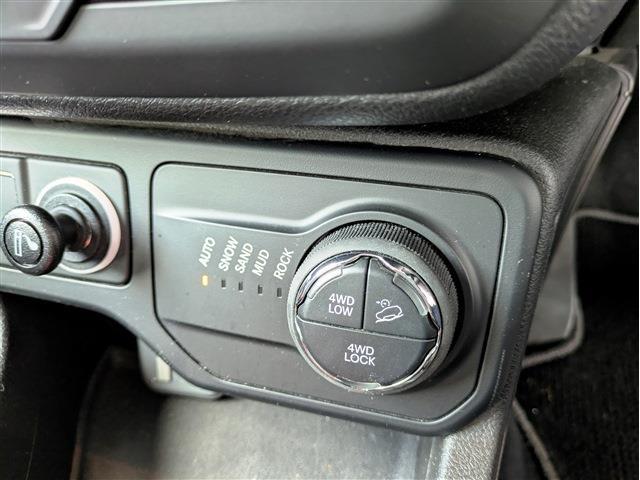 ジープ レネゲード トレイルホーク ４ＷＤ R3年 (東北) 99