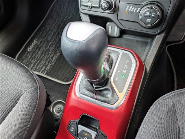 ジープ レネゲード トレイルホーク ４ＷＤ R3年 (東北) 99