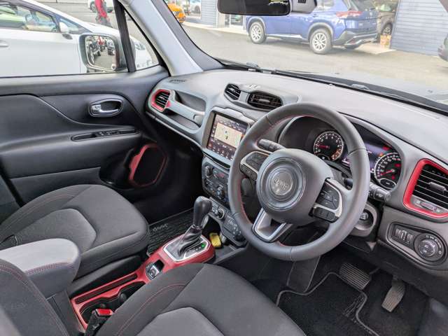 ジープ レネゲード トレイルホーク ４ＷＤ R3年 (東北) 99