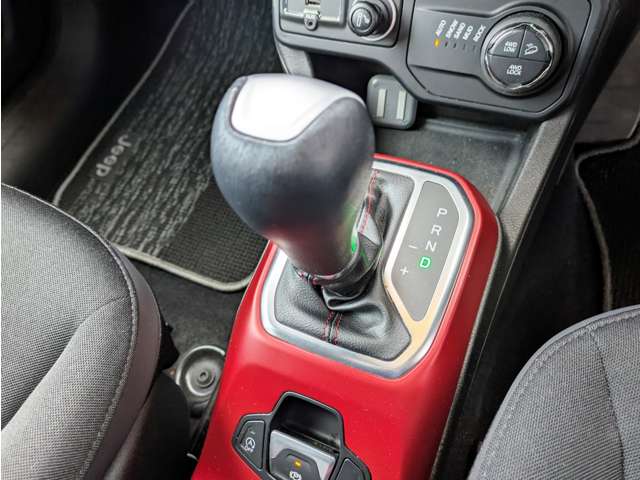 ジープ レネゲード トレイルホーク ４ＷＤ R3年 (東北) 99