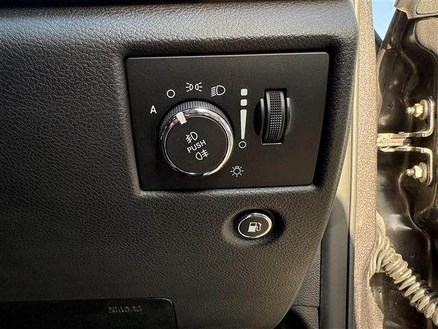 ジープ グランドチェロキー リミテッド ４ＷＤ R2年 (東北) 99