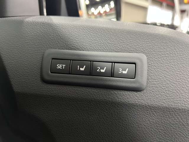 トヨタ アルファード　ハイブリッド ２．４ ＳＲ ４ＷＤ H24年 (関東) 99