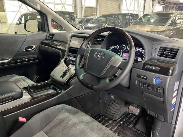 トヨタ アルファード　ハイブリッド ２．４ ＳＲ ４ＷＤ H24年 (関東) 99