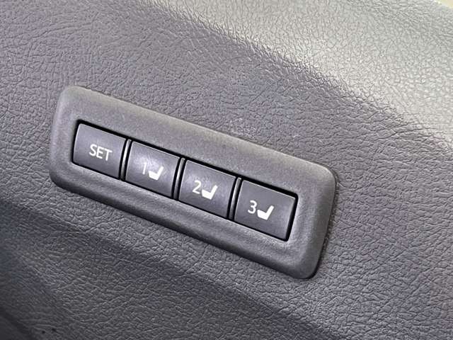 トヨタ アルファード　ハイブリッド ２．４ ＳＲ ４ＷＤ H26年 (関東) 99