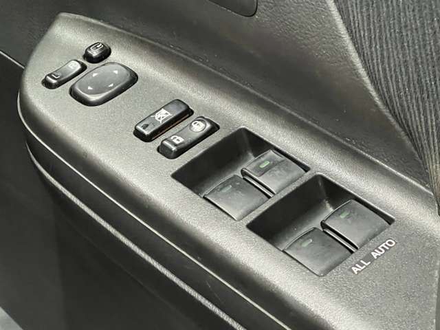 トヨタ ヴェルファイア ２．４Ｚ　プラチナセレクション H22年 (関東) 99