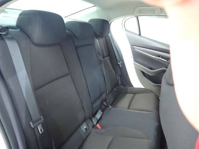 マツダ ＭＡＺＤＡ３　セダン ２．０ ２０Ｓ Ｓパッケージ R6年 (関東) 99