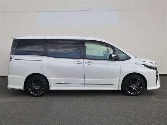 トヨタ ヴォクシー ２．０ ＺＳ 煌 H30年 (東北) 99