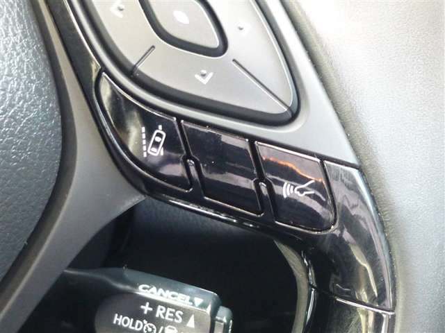 トヨタ Ｃ−ＨＲ ハイブリッド １．８ Ｇ H29年 (東北) 99