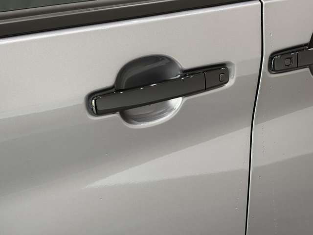 三菱 デリカ　ミニ ６６０ Ｔ プレミアム ４ＷＤ R6年 (中国) 99