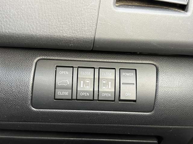 マツダ ＭＰＶ ２．３ ２３Ｓ Ｌパッケージ H22年 (中国) 99