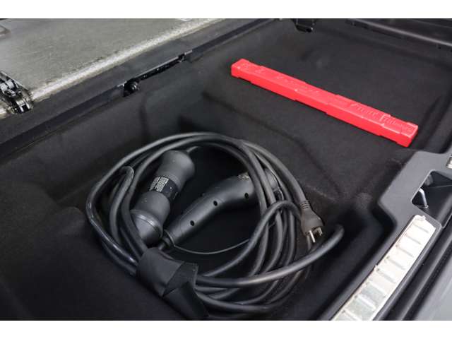 ボルボ ＸＣ９０ リチャージ プラグインハイブリッド Ｔ８ ＡＷＤ インスクリプション ４ＷＤ R3年 (近畿) 99