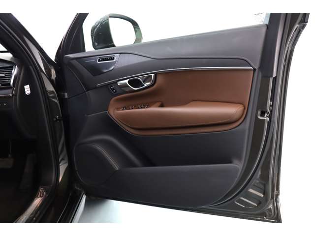 ボルボ ＸＣ９０ リチャージ プラグインハイブリッド Ｔ８ ＡＷＤ インスクリプション ４ＷＤ R3年 (近畿) 99