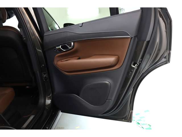 ボルボ ＸＣ９０ リチャージ プラグインハイブリッド Ｔ８ ＡＷＤ インスクリプション ４ＷＤ R3年 (近畿) 99