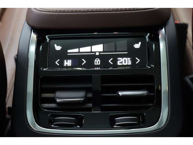 ボルボ ＸＣ９０ リチャージ プラグインハイブリッド Ｔ８ ＡＷＤ インスクリプション ４ＷＤ R3年 (近畿) 99