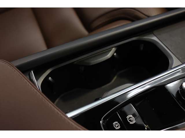 ボルボ ＸＣ９０ リチャージ プラグインハイブリッド Ｔ８ ＡＷＤ インスクリプション ４ＷＤ R3年 (近畿) 99