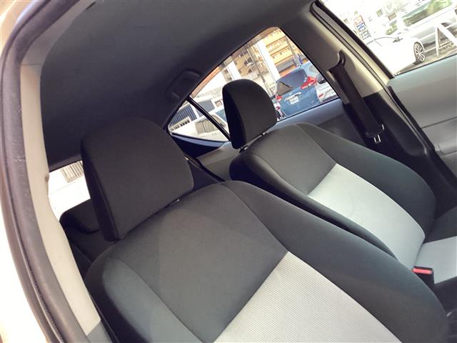 トヨタ アクア １．５ Ｓ H24年 (東海) 99