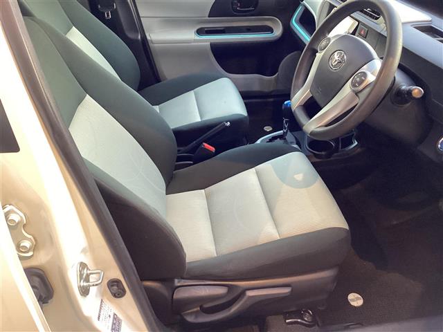 トヨタ アクア １．５ Ｓ H24年 (東海) 99