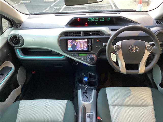 トヨタ アクア １．５ Ｓ H24年 (東海) 99