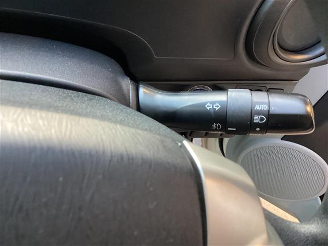 トヨタ アクア １．５ Ｓ H24年 (東海) 99