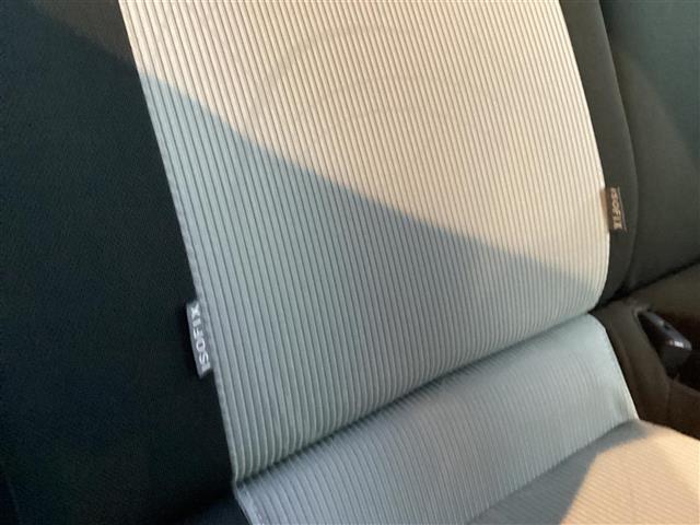 トヨタ アクア １．５ Ｓ H24年 (東海) 99